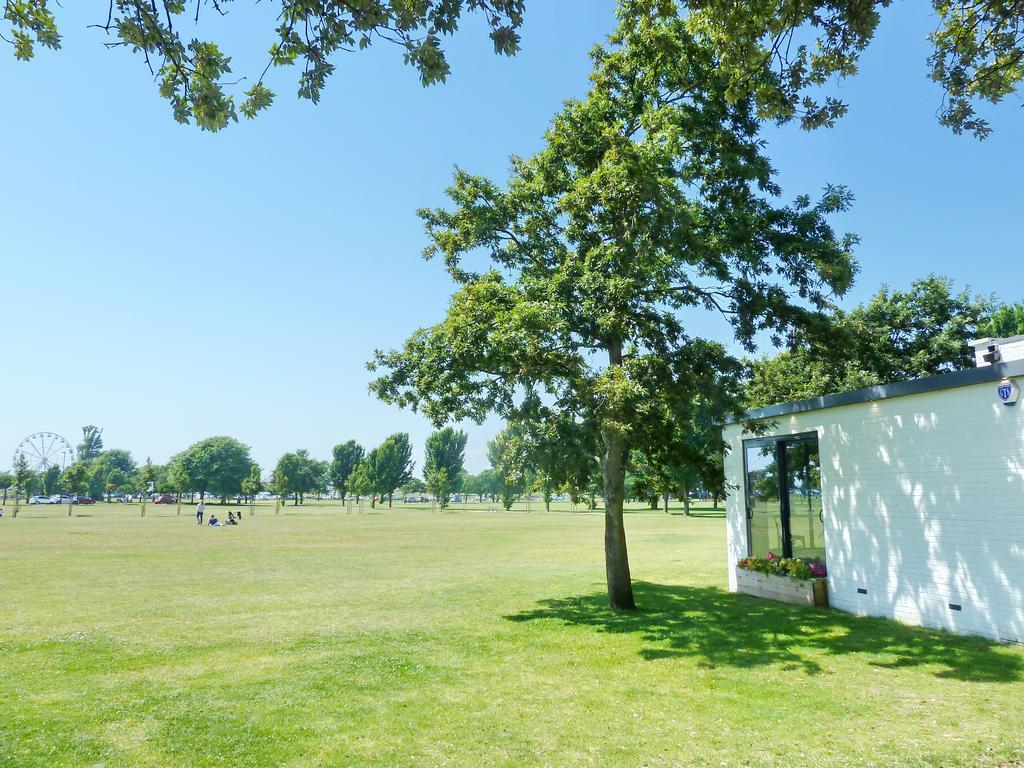 Courtside Apartment Southsea Portsmouth Ngoại thất bức ảnh